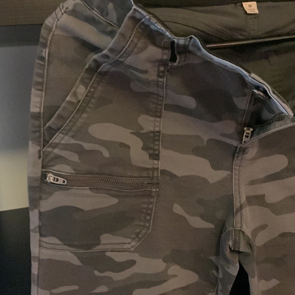 Camouflage stretch women’s size 10 - Picture 3 of 5